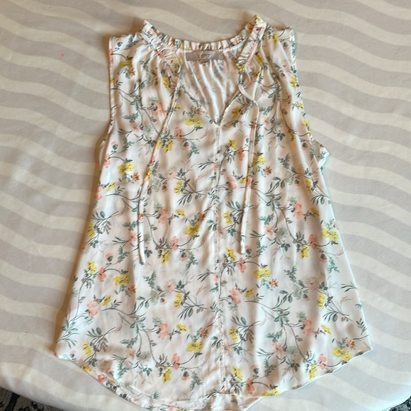 3/$18 Medium, LOFT SS/ Tank Blouse Bundle - Picture 4 of 8